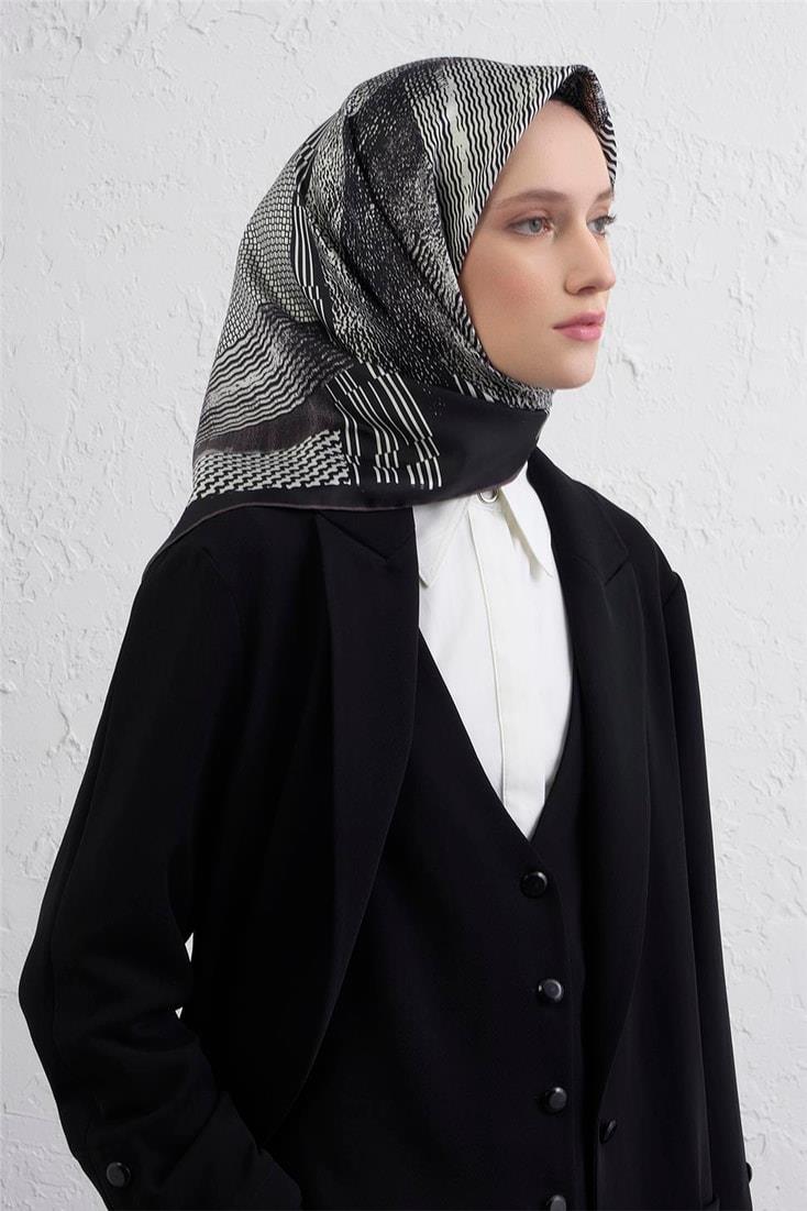 Armine Tivil Saf İpek Eşarp 9439 - 01 Siyah  Geometrik Desen