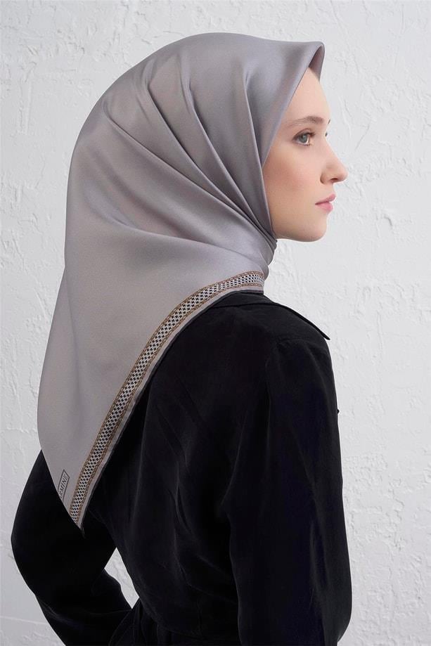 Armine Tivil Saf İpek Eşarp 9444-33 Gri Klasik Desen