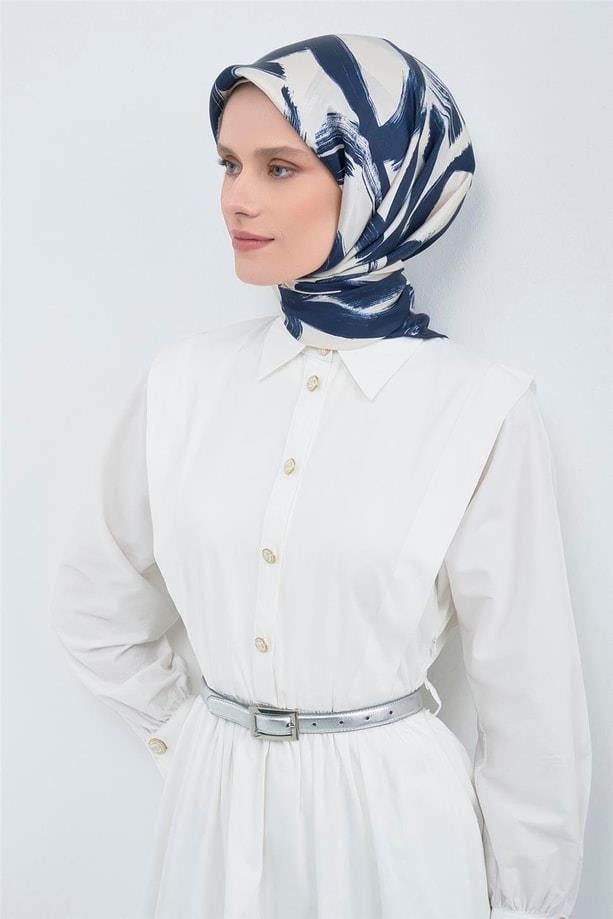 Armine Tivil Saf İpek Eşarp 9555 - 02 Lacivert Beyaz Pastel Desen