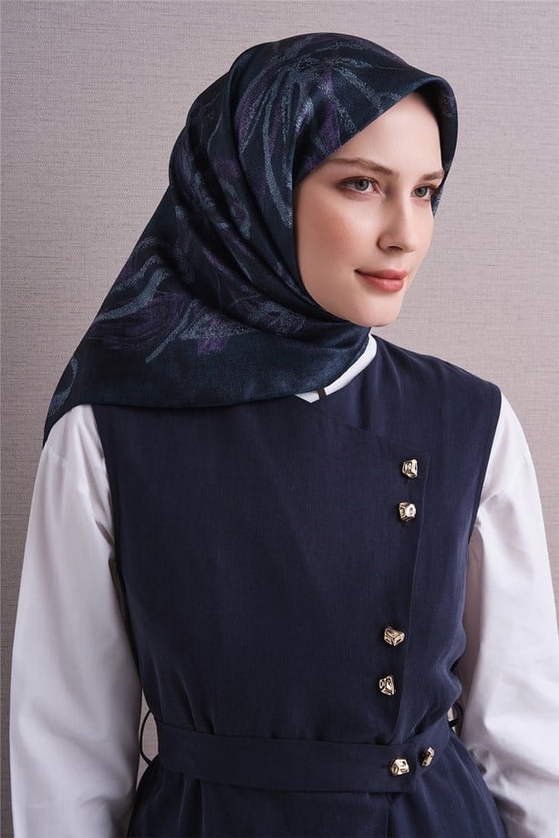 Armine Tivil Saf İpek Eşarp 9600 31 Lacivert Çiçek Desen 