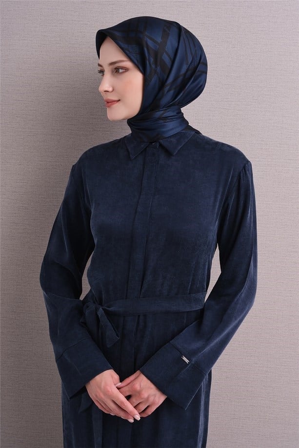 Armine  Tivil Saf İpek Eşarp 9643 06 Siyah Lacivert Soyut Desen 