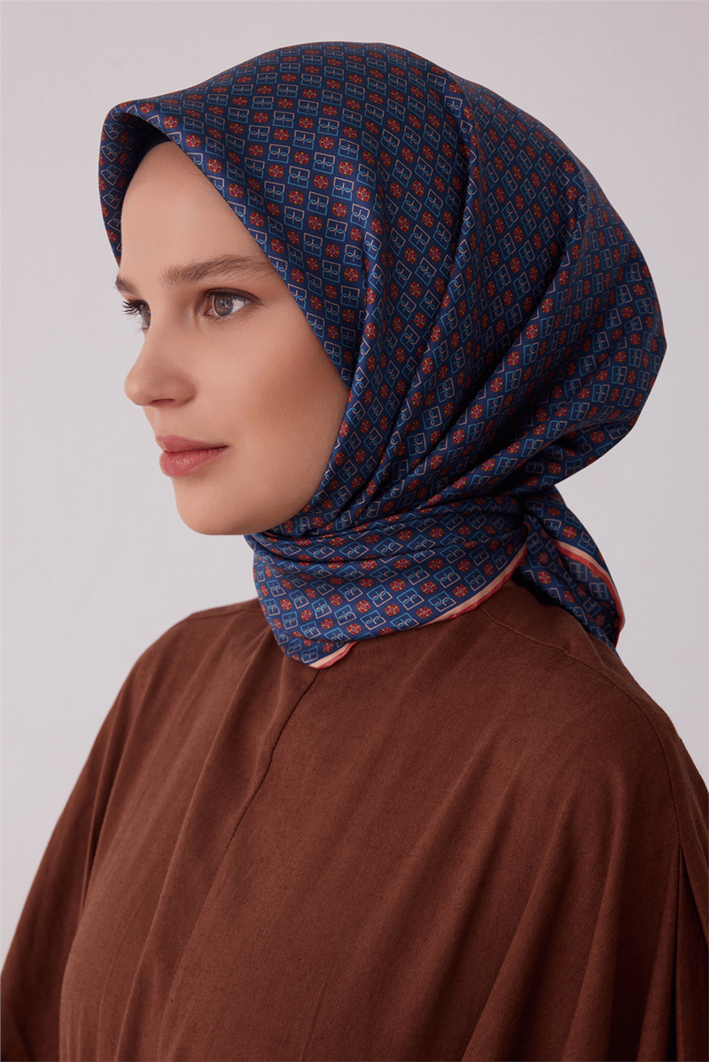 Belli Tivil İpek Eşarp Mor 4418 37 Monogram Desen
