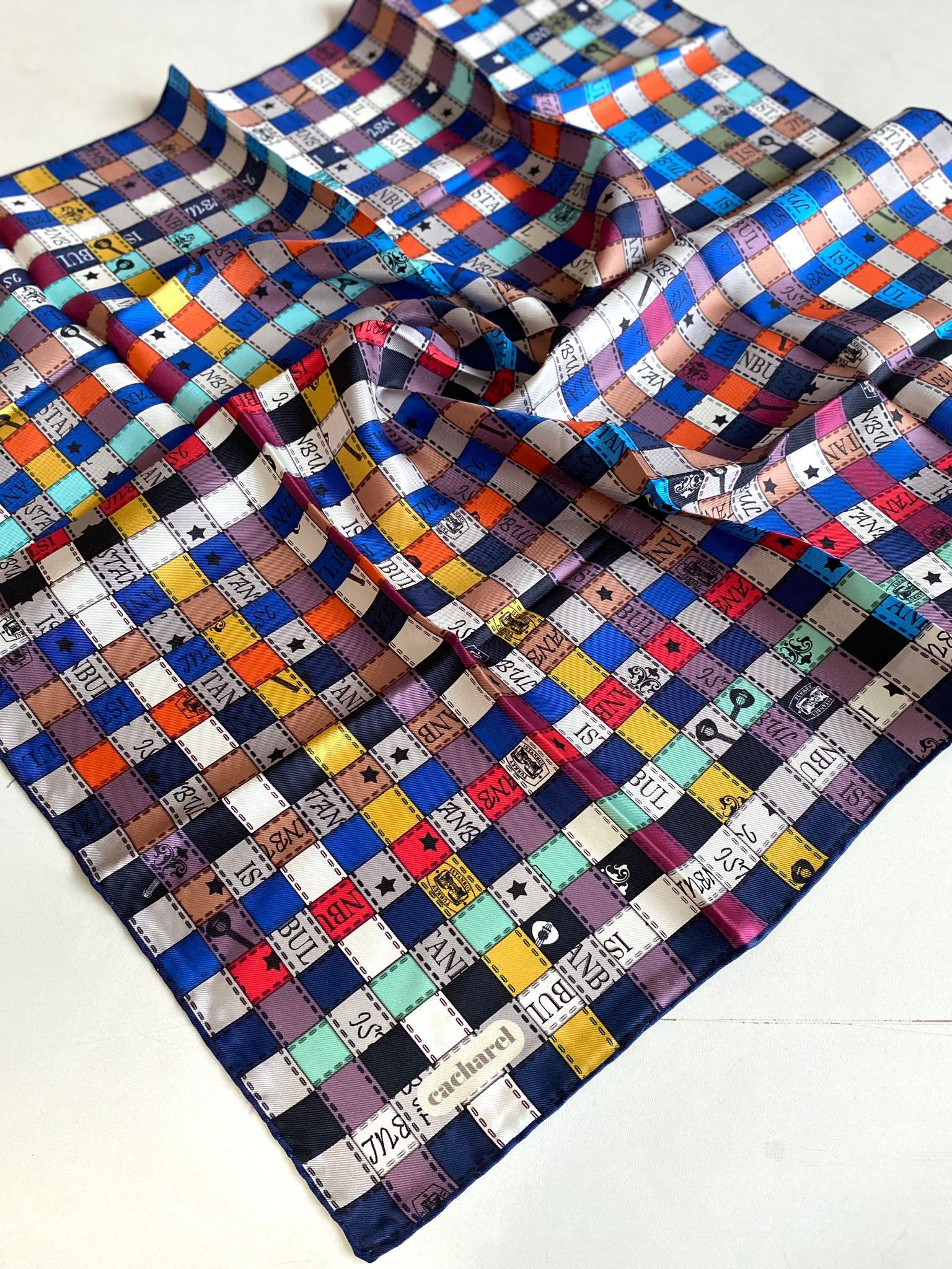 Cacharel Defolu Tivil İpek Eşarp 42005 Mavi Karışık Desen