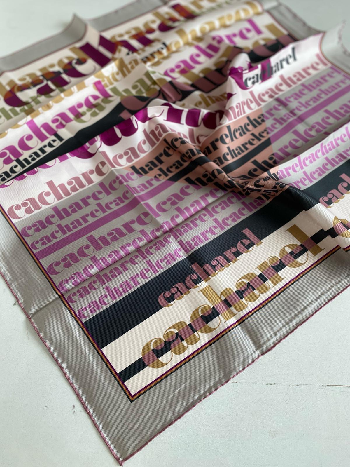 Cacharel Defolu Tivil İpek Eşarp 45886 Taş Rengi Yazı Desen