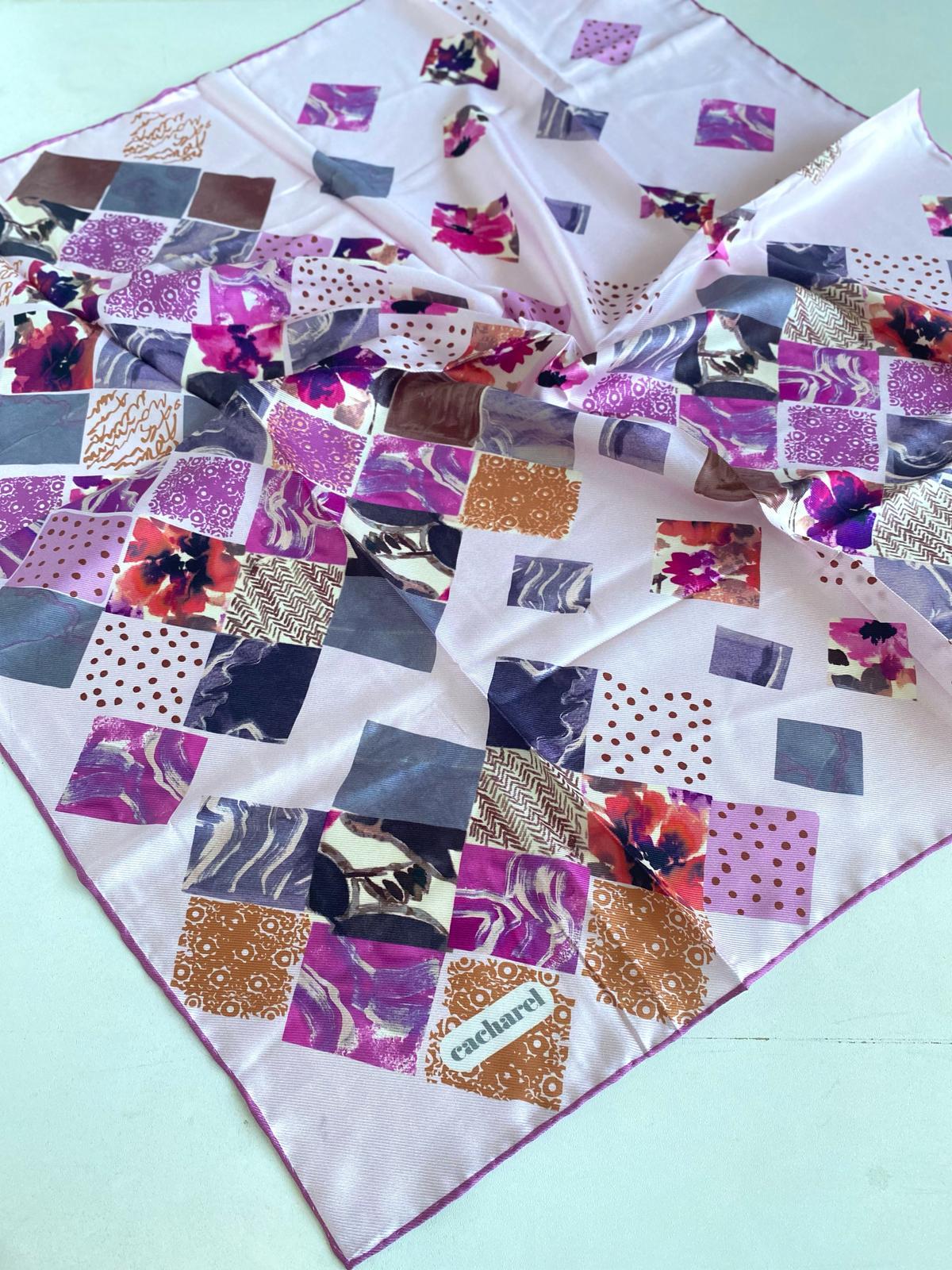 Cacharel Defolu Tivil İpek Eşarp 46400 Pembe Karışık Desen