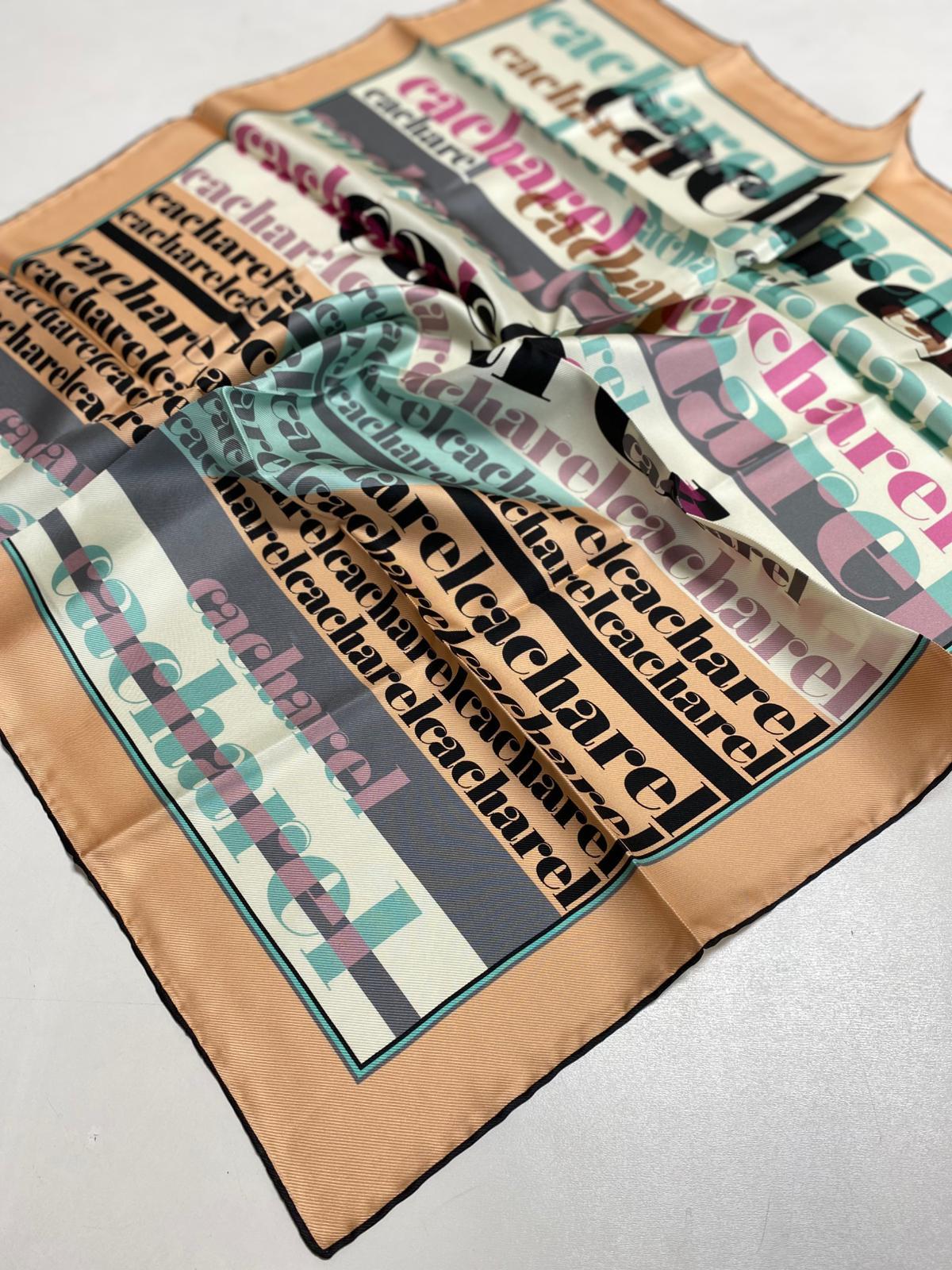 Cacharel Defolu Tivil İpek Eşarp 52487 Somon Karışık Desen