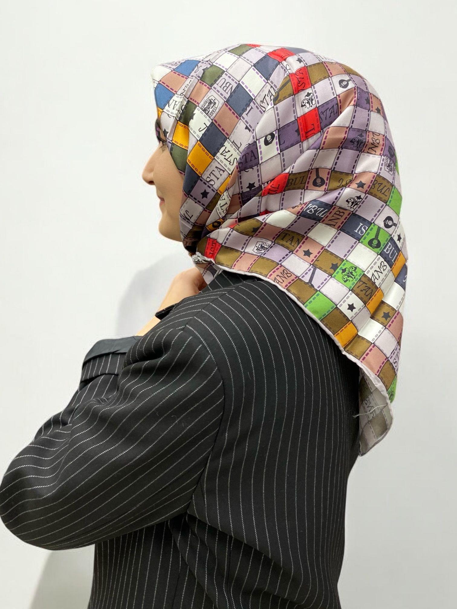 Cacharel Ekose Desen Tivil İpek Eşarp 8376313  -  971