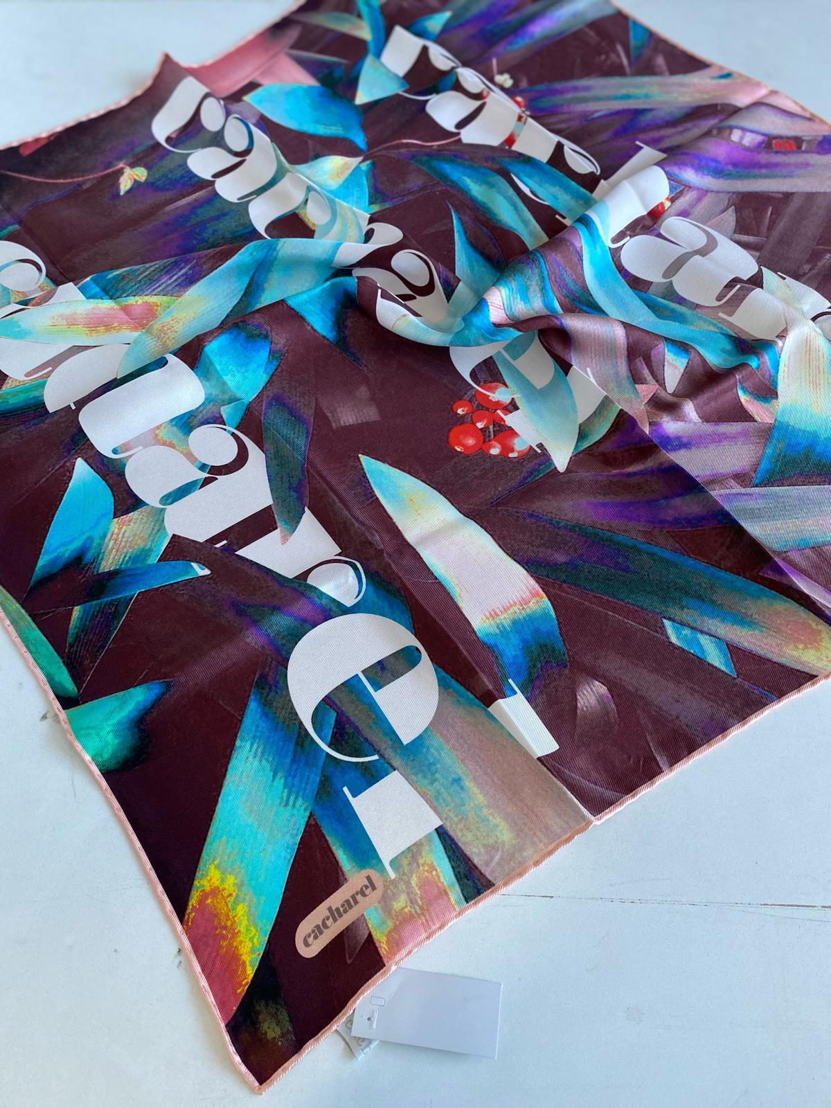 Cacharel Tivil İpek Eşarp 44822 Yavruağzı Karışık Desen