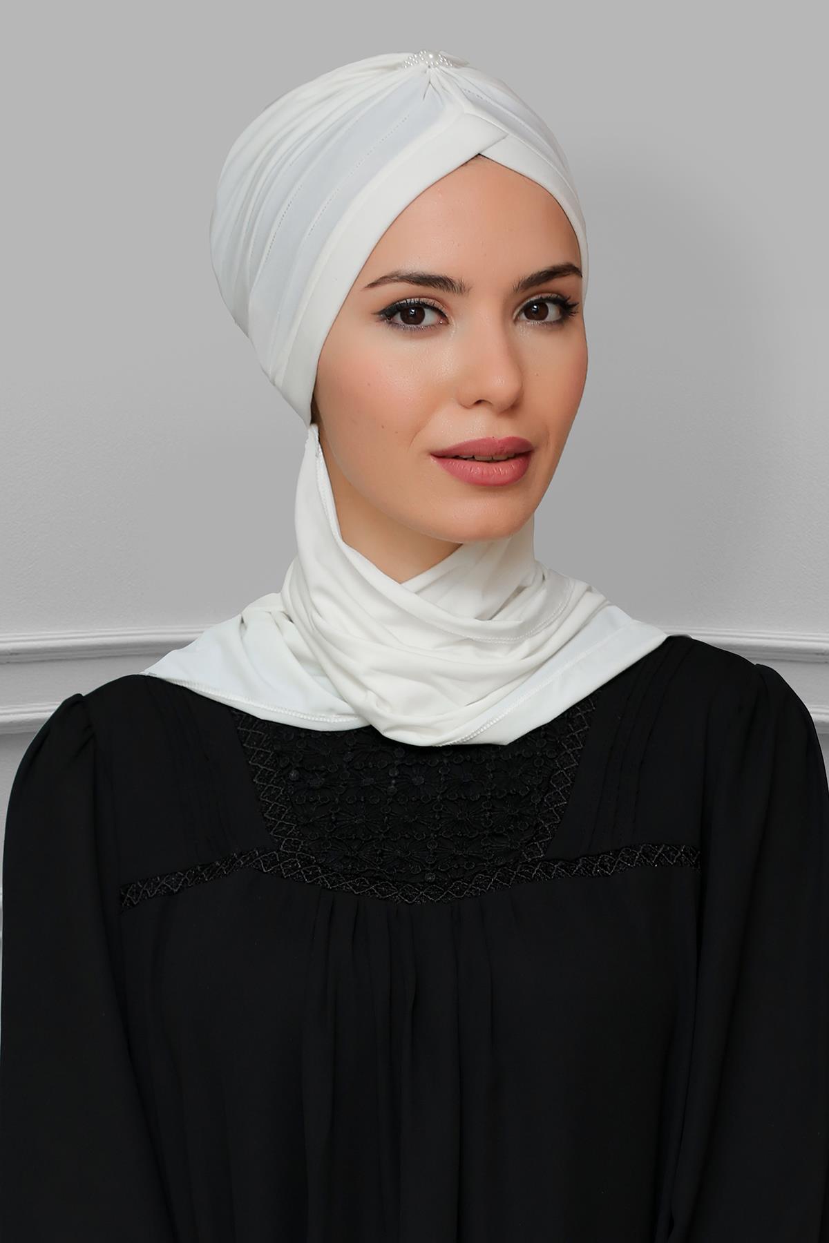 Krem Pratik Hazır Geçmeli Tesettür Bone Sandy Kumaş Taçlı Büzgülü Şifon Atkılı 1208A_40