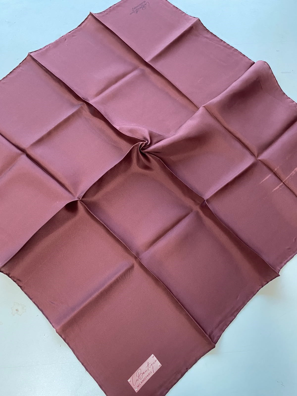 La Boutique Az Hatalı Saf Tivil İpek Eşarp Mürdüm  Düz Renk