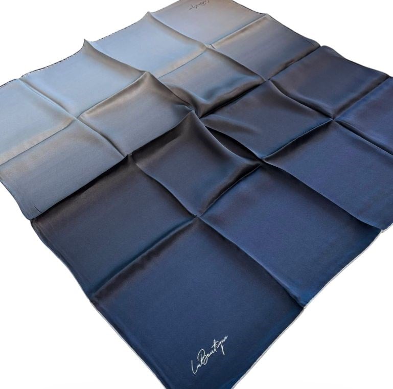 La Boutique Az Hatalı Sura İpek Eşarp 55163  Lacivert - Gri Degrade  Desen 
