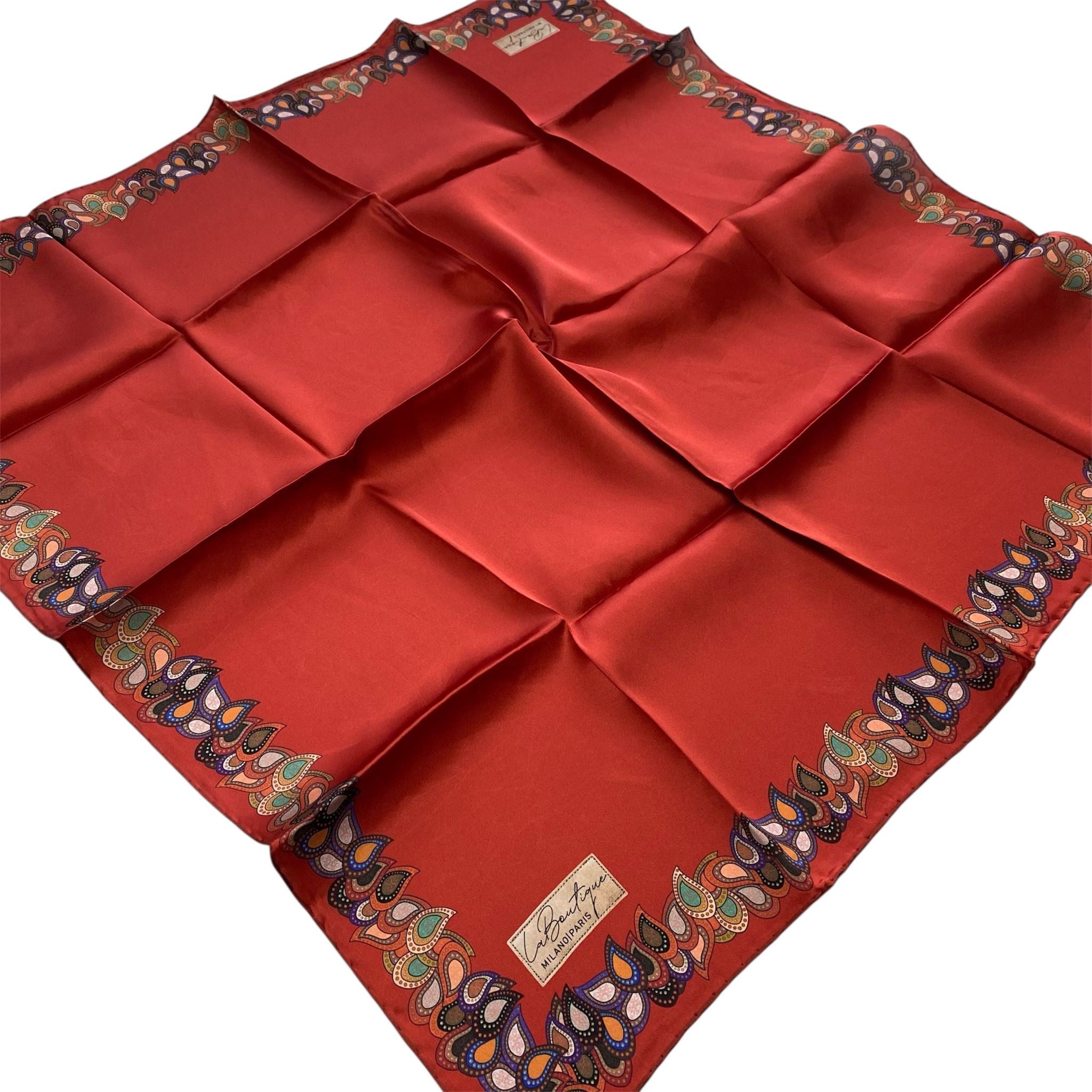 La Boutique Az Hatalı Sura Saf İpek Eşarp 54241 Kırmızı Düz Desen