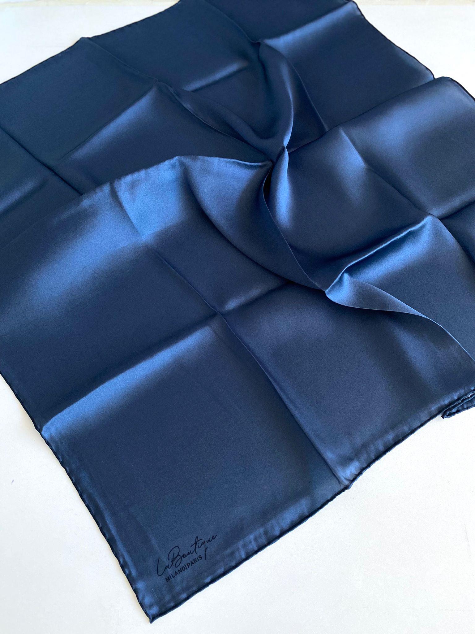 La Boutique Defolu Sura İpek Eşarp 49856 Havacı Mavisi Düz Renk