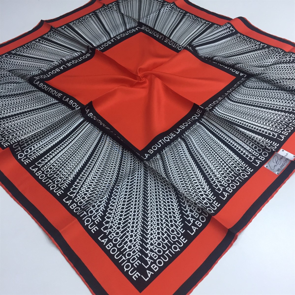 La Boutique Twill  SilkScarf 1304-02