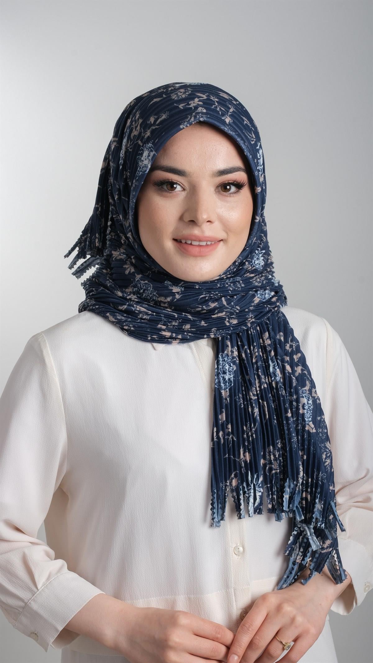 Lacivert-Vizon Pratik Hazır Geçmeli Tesettür Eşarp Kesik Elyaf Piliseli Çiçek Desenli 1818D6_210
