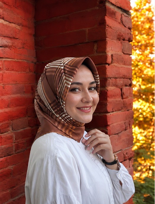 Lawilia Kahverengi Camel Çizgili Geometrik Desen Tivil İpek Eşarp 29011 - 28