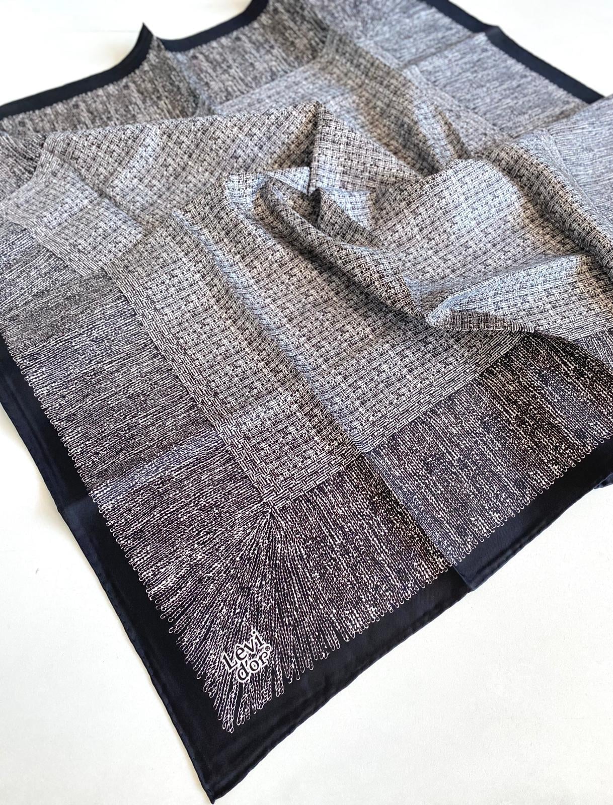 Levidor Tivil Saf İpek Eşarp 49265 Siyah Karışık Desen