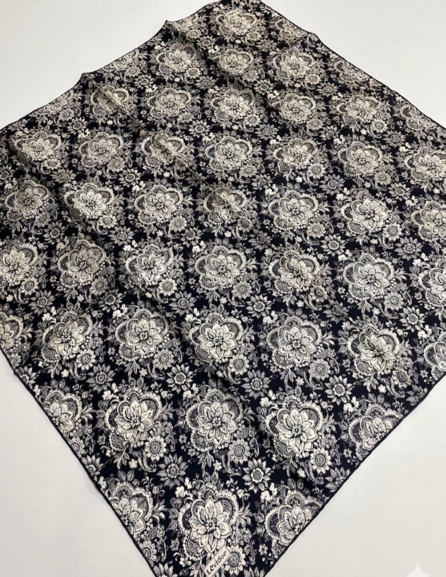 Levidor Tivil Saf İpek Eşarp IST 3025-6 Siyah Çiçek Desen