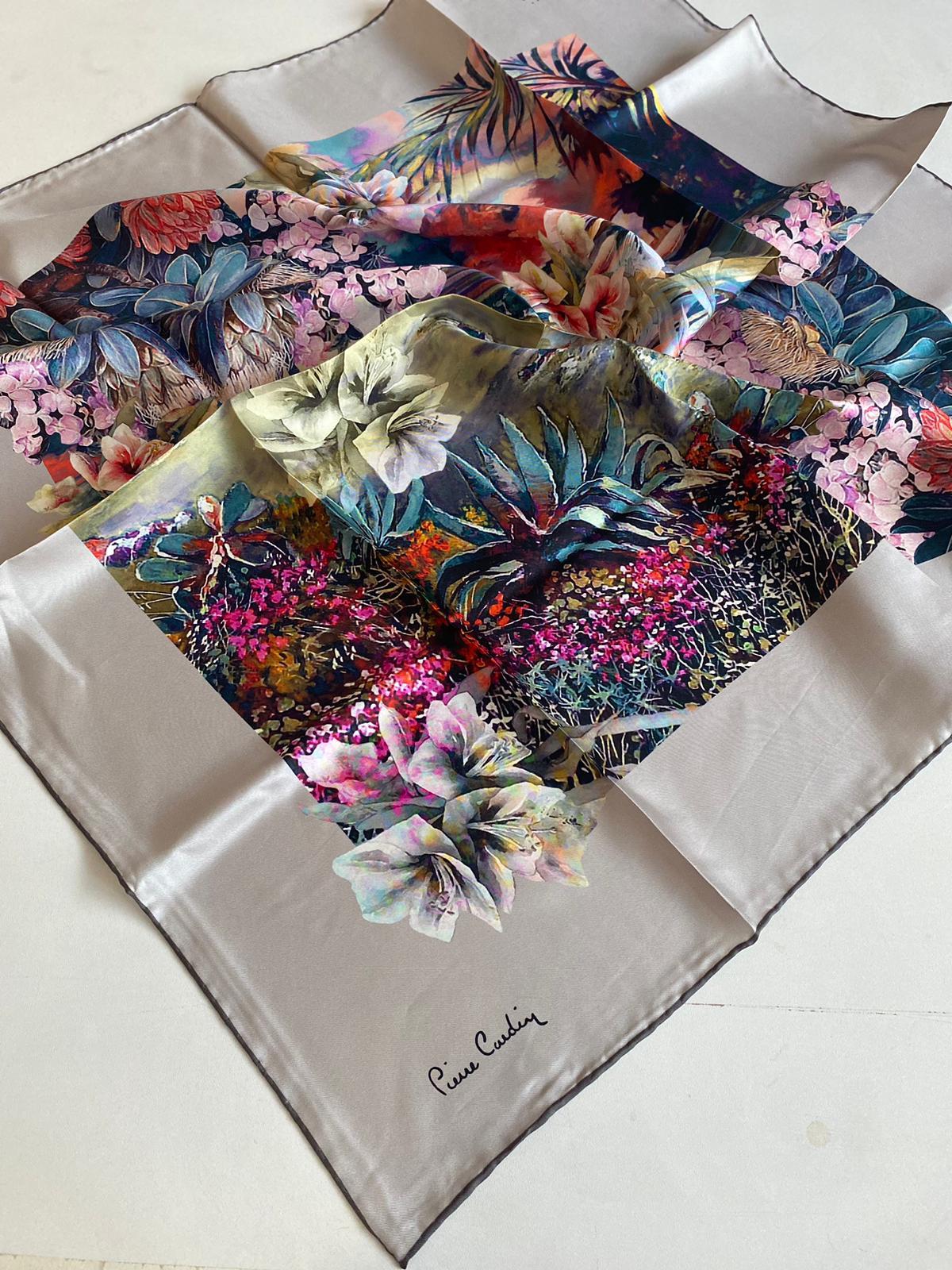 Pierre Cardin Defolu Tivil İpek Eşarp 41392 Gri Çiçek Desen