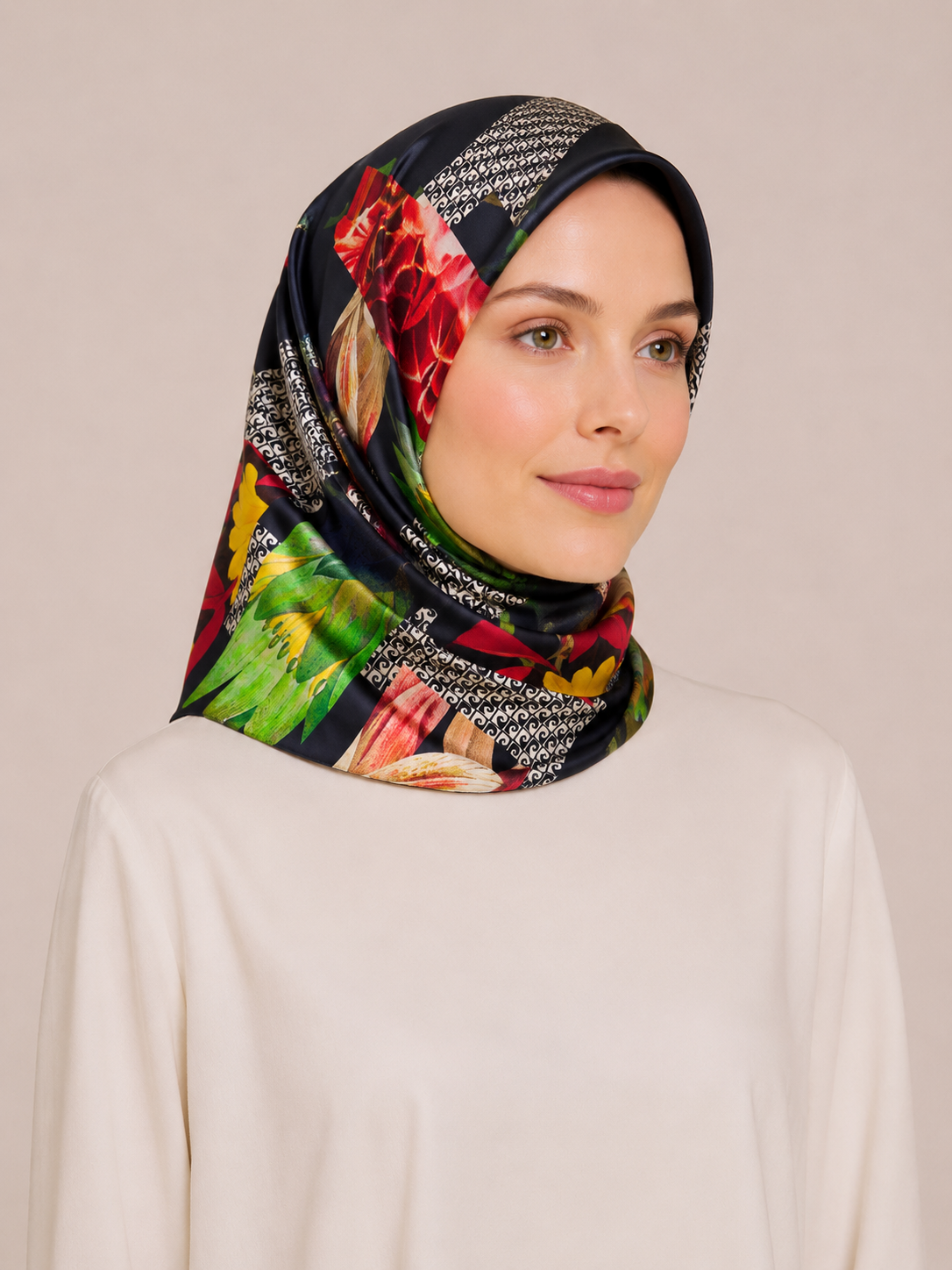 Pierre Cardin Tivil İpek Eşarp 8527438 - 913 - 48703 Siyah Karışık Desen
