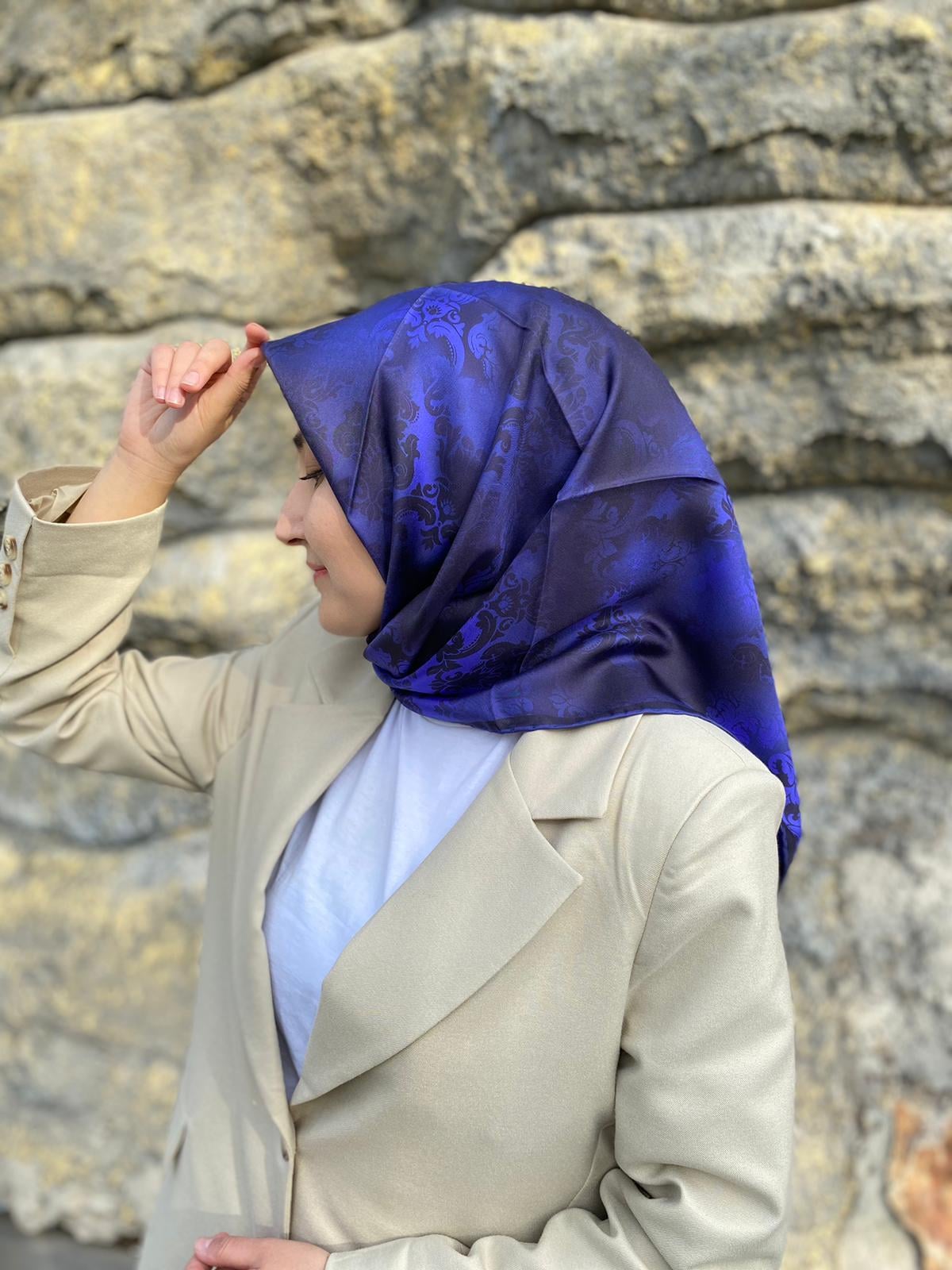Seyra Morcivert Vintage Desenli Tivil İpek Eşarp 3635-01