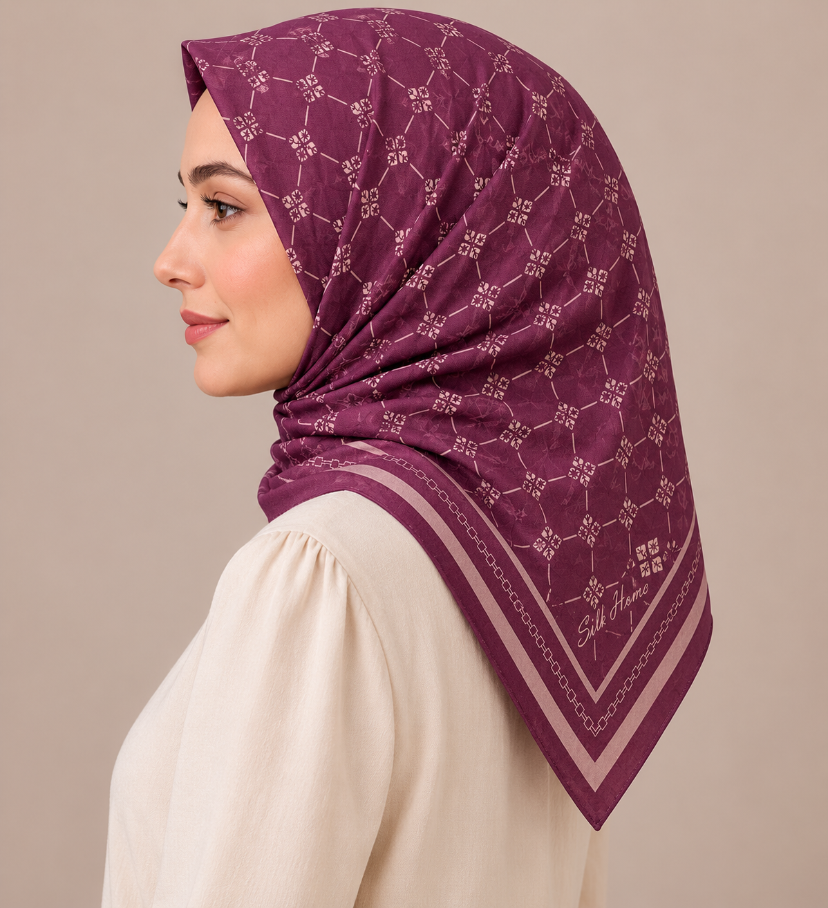 Silk Home Olinda Eşarp IST 48001 - 30  Mürdüm - Vizon  İnce Monogram Desen