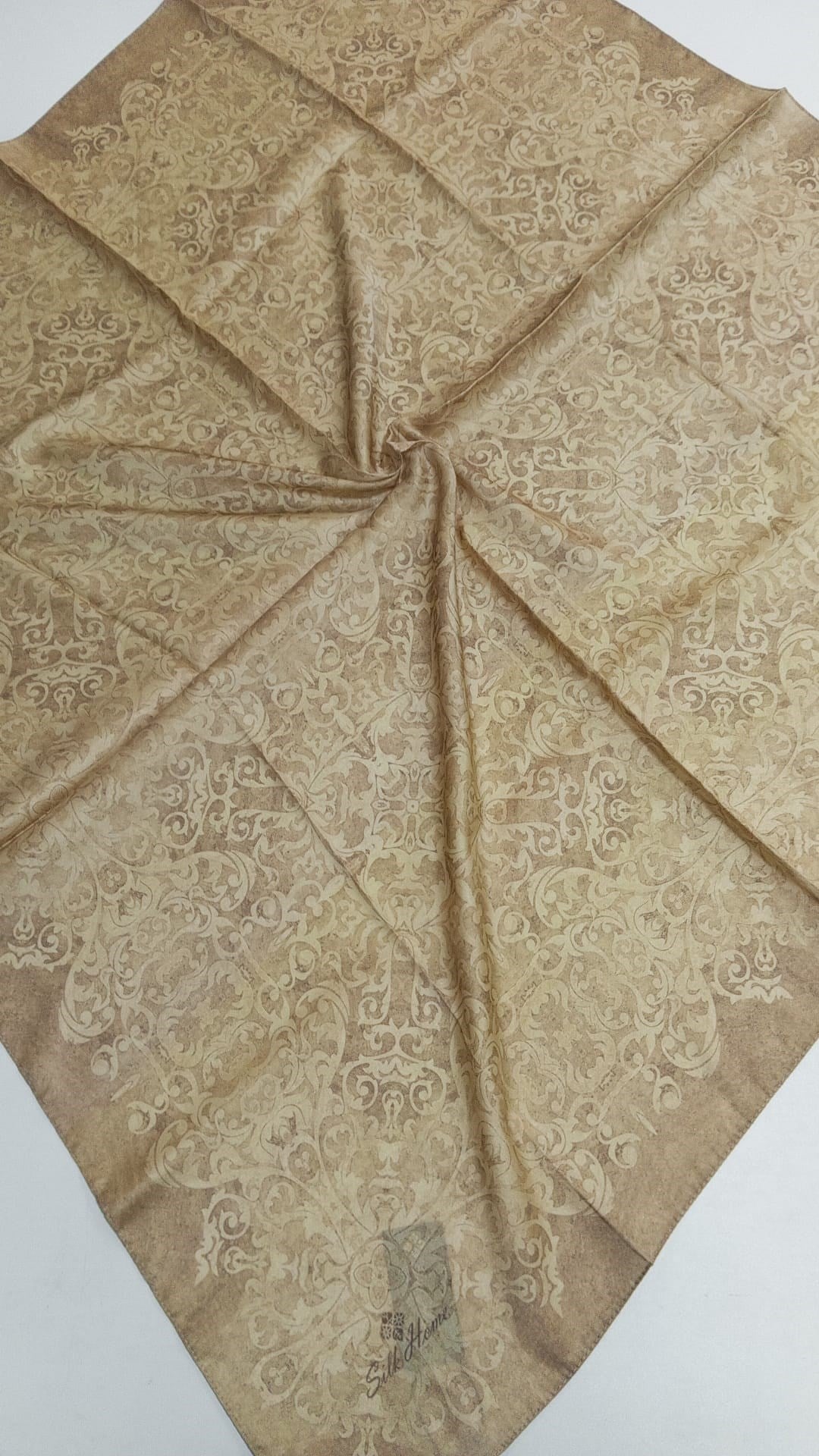 Silkhome Shiny Gold Işıltılı Desenli Eşarp IST 75001 - 02