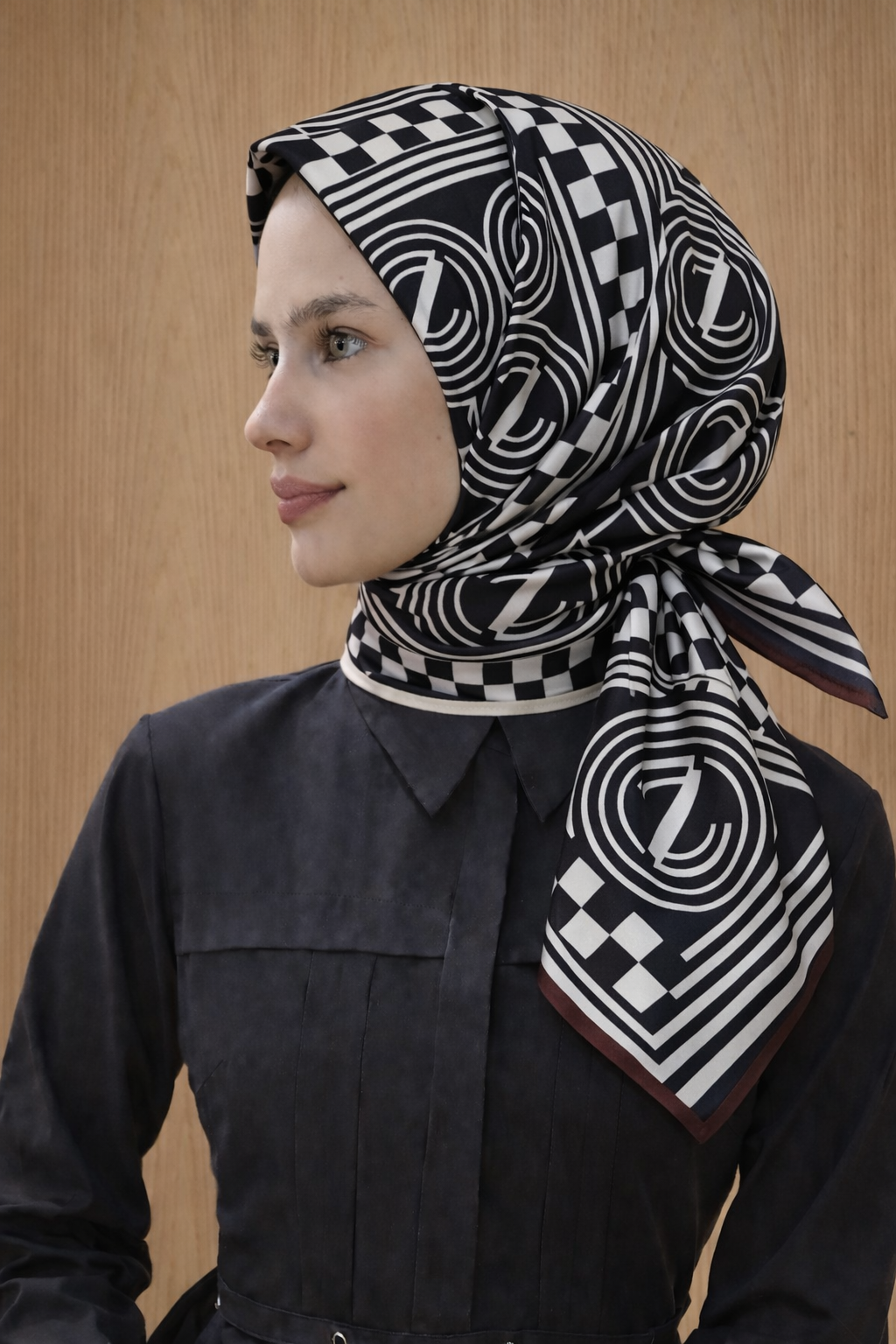 Zerafetim Tivil İpek Eşarp 53636 Siyah Bordo Soyut Desen
