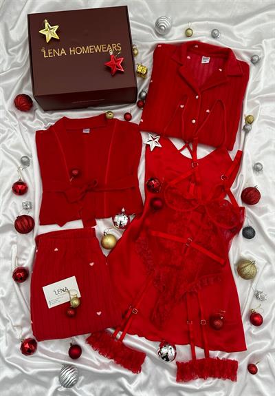 Yılbaşı Kırmızı Hediye Kutusu