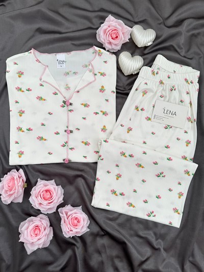 Çiçek Buketi Desenli Ekru Oslo Kısa Kollu Pijama Takımı