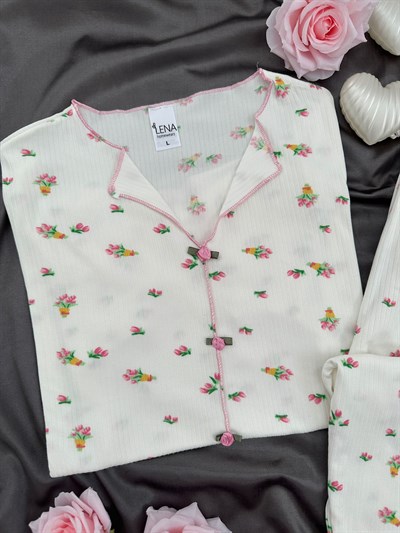 Çiçek Buketi Desenli Ekru Oslo Kısa Kollu Pijama Takımı