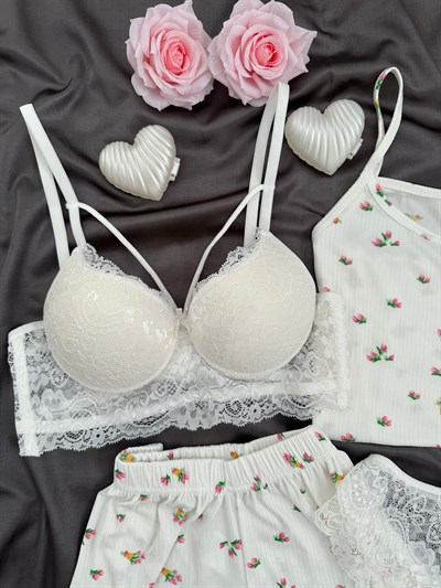 Çiçek Buketi Dörtlü Şortlu Pijama Takımı