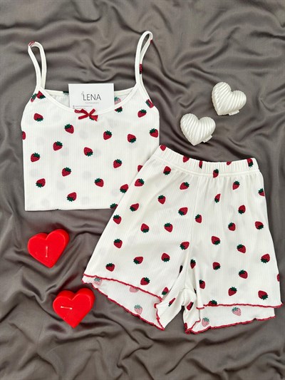 Çilek Desenli Ekru Oslo Şortlu Pijama Takımı