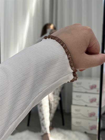 Ekru Yaprak Desenli Dörtlü Pijama Seti