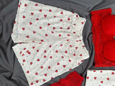Kalp Benek Dörtlü Şortlu Pijama Seti
