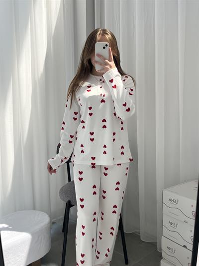 Kalp Desenli Ekru Yarım Patlı Berlin Pijama Takımı