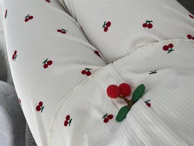 Kiraz Desenli Ekru Berlin Pijama Takımı