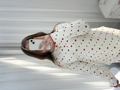 Kırmızı Kalp Desenli Ekru Berlin Pijama Takımı
