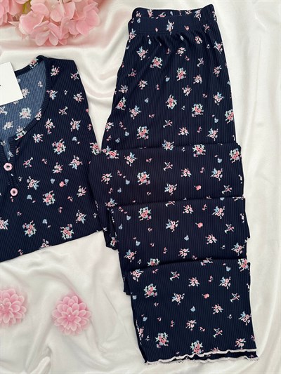 Lacivert Çiçek Desenli Patlı Pijama Takımı