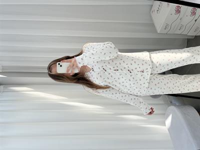 Pembe Çiçek Desenli Ekru Berlin Pijama Takımı