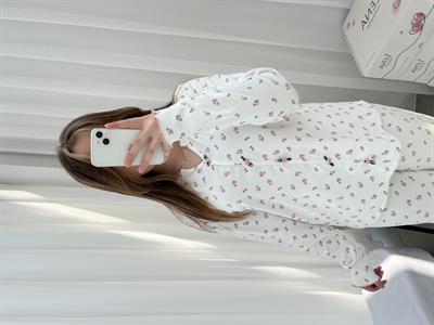 Pembe Çiçek Desenli Ekru Berlin Pijama Takımı