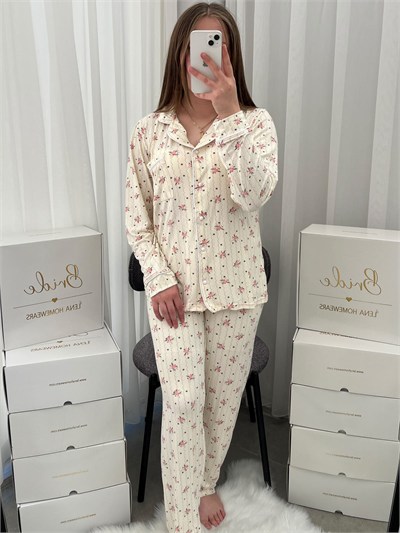 Pembe Çiçek Desenli Ekru Milan Uzun Kollu 4lü Pijama Takımı