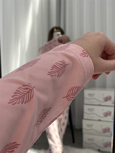 Pudra Yaprak Desenli Sofya Pijama Takımı