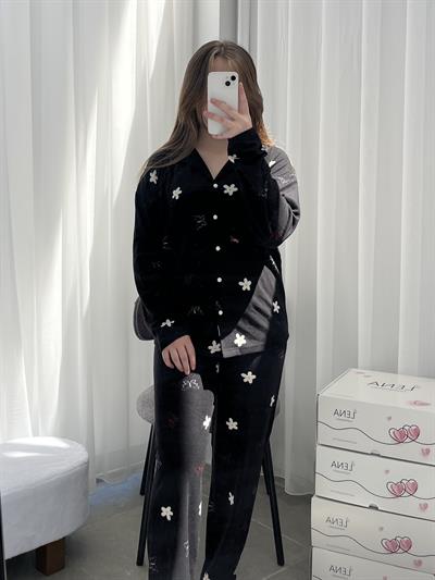 Siyah Papatya Desenli Düğmeli Termosoft Pijama Takımı