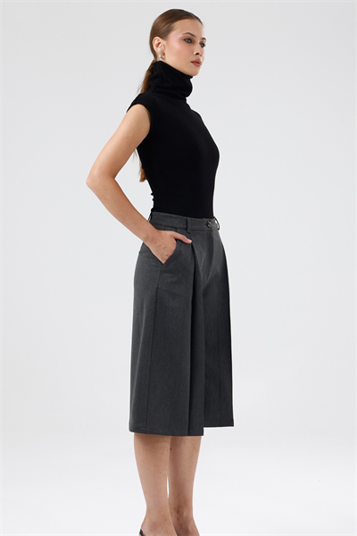 Capella Saten Gabardin Gri Bermuda , Pantolon