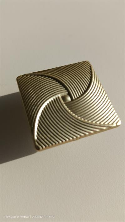 Rüzgar Gülü Tek Vidalı Kare Düğme Kulp