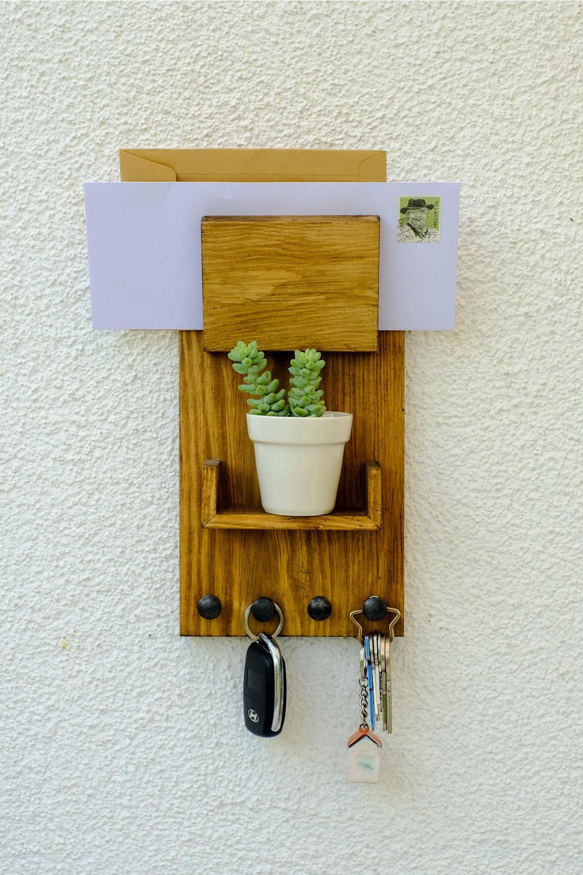 Clavis Chestnut Handmade Keychain