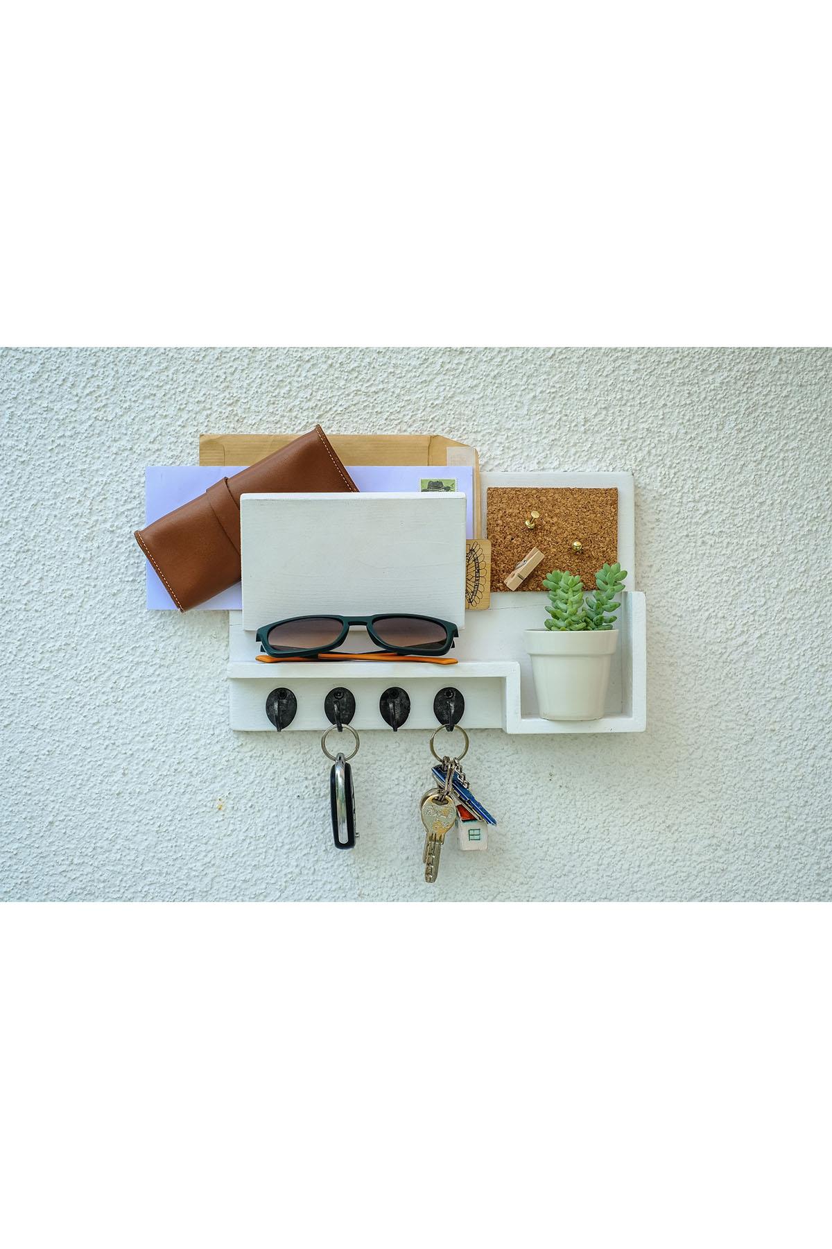 Jasmin White Handmade Cork Board Keychain