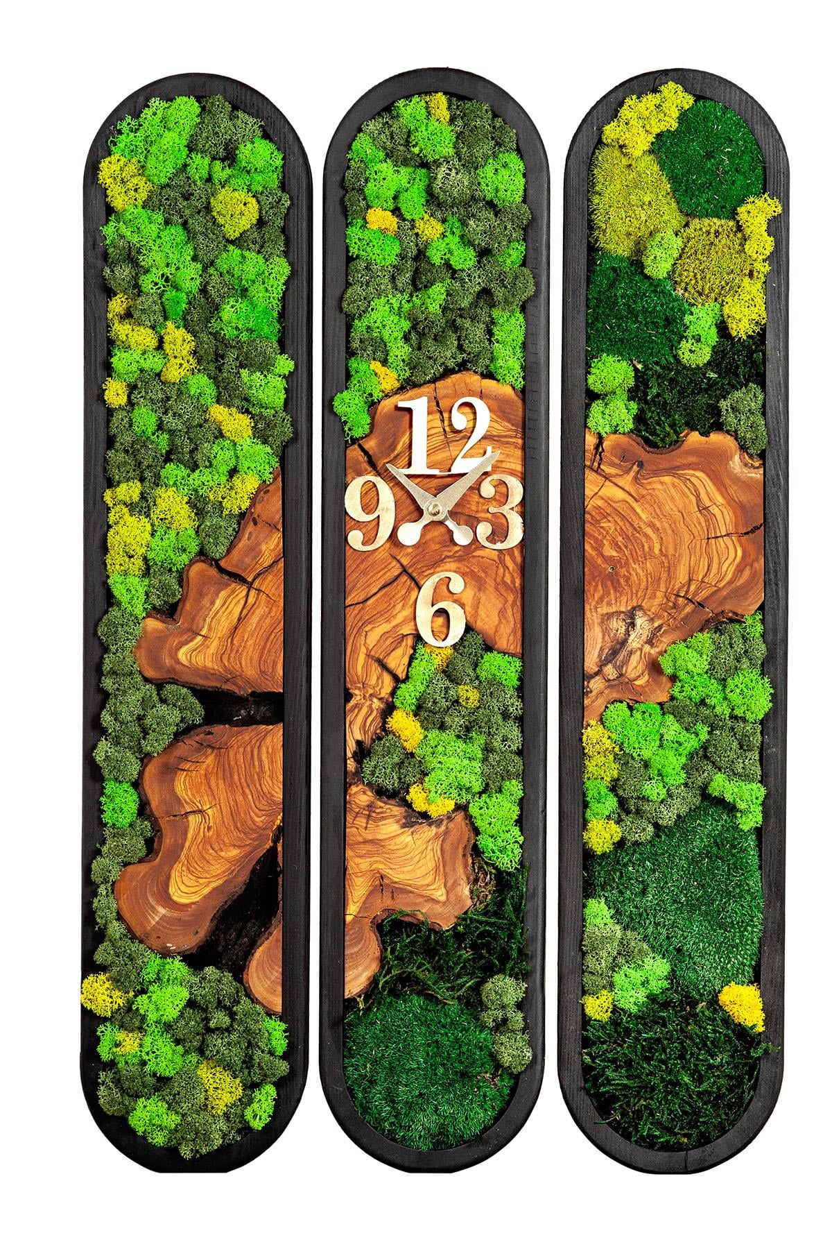 Moss Vertcial Clock