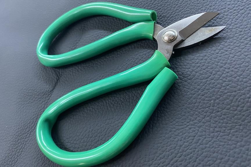 Makas Yeşil Saplı-11 cm-PRC